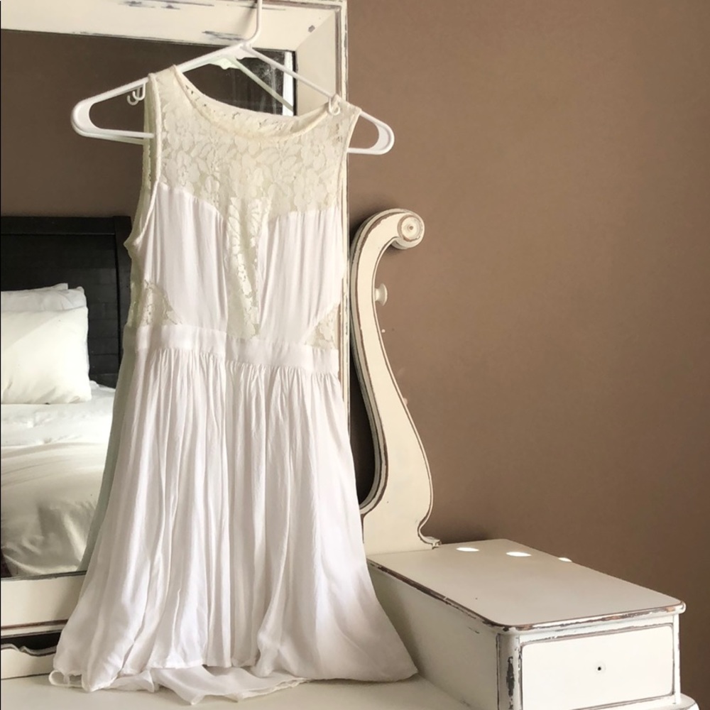 White BCBG Generation dress size zero